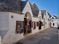 Trulli Alberobello - Photo by Volker Glätsch from Pixabay