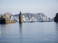 Faraglioni di Ponza - Foto de Solfaroli Renzo de Pixabay