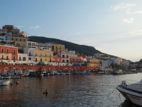 Puerto de Ponza - Foto de pv746 de Pixabay