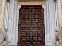 Porta Battistero di Parma